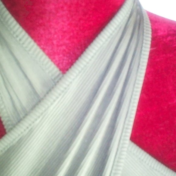 SHEIN Cross Halter Top - Picture 3 of 3